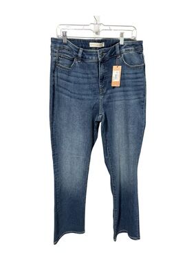Denver Hayes Classic Straight Leg Jeans - Medium Blue